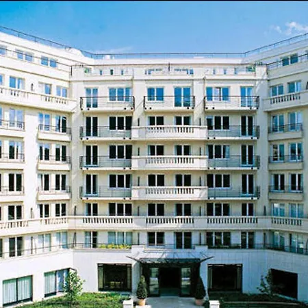 Altamira Aparthotel 4*