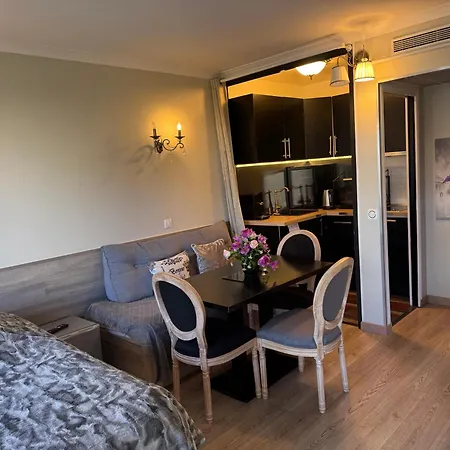 Altamira Aparthotel